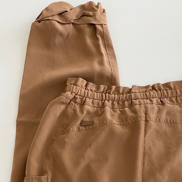 Aritzia wilfred tan marais silk pant sz 0 preowned - Picture 4 of 13